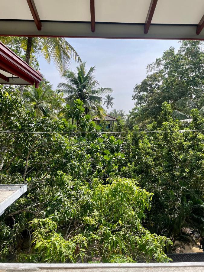 Jungle Escape Hiriketiya Hotel Dickwella Exterior photo