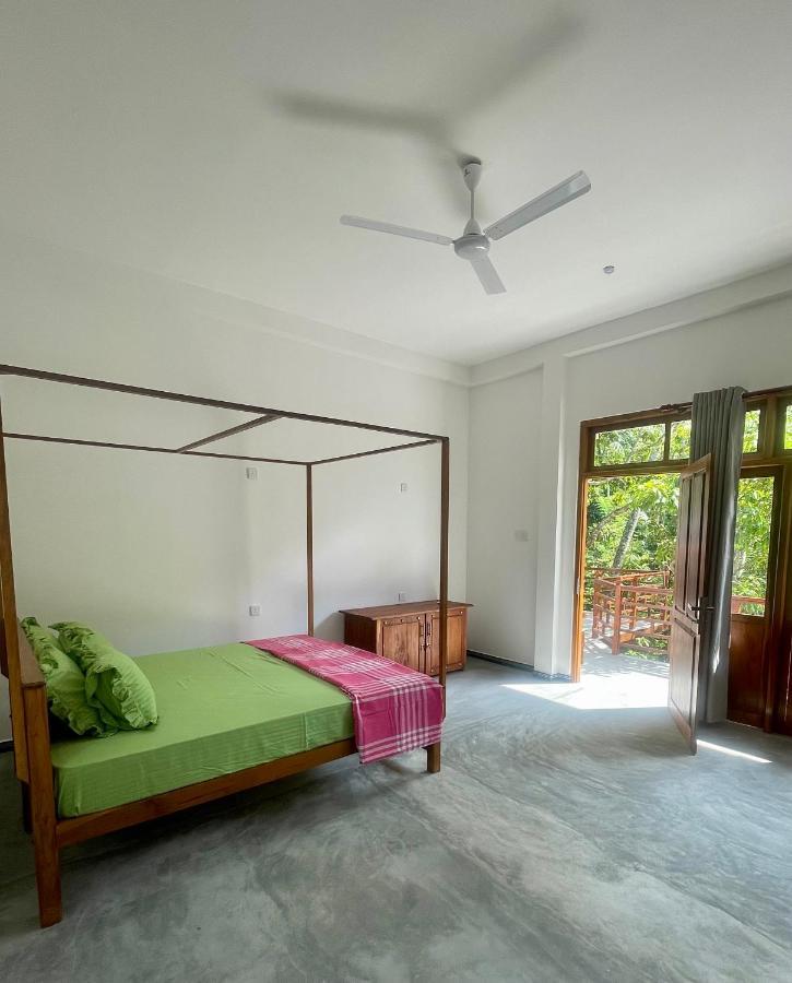 Jungle Escape Hiriketiya Hotel Dickwella Exterior photo