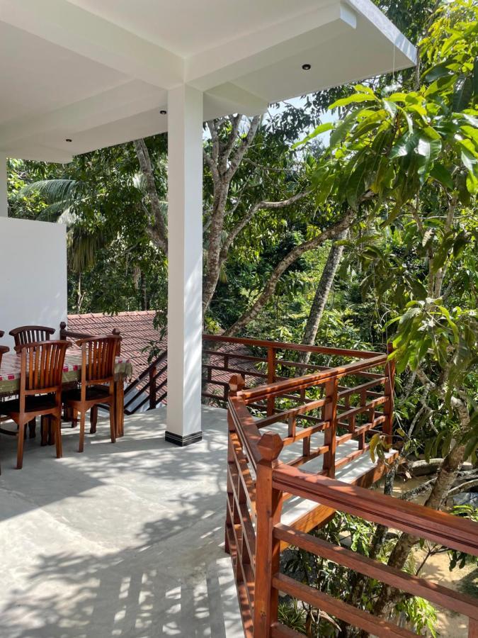 Jungle Escape Hiriketiya Hotel Dickwella Exterior photo